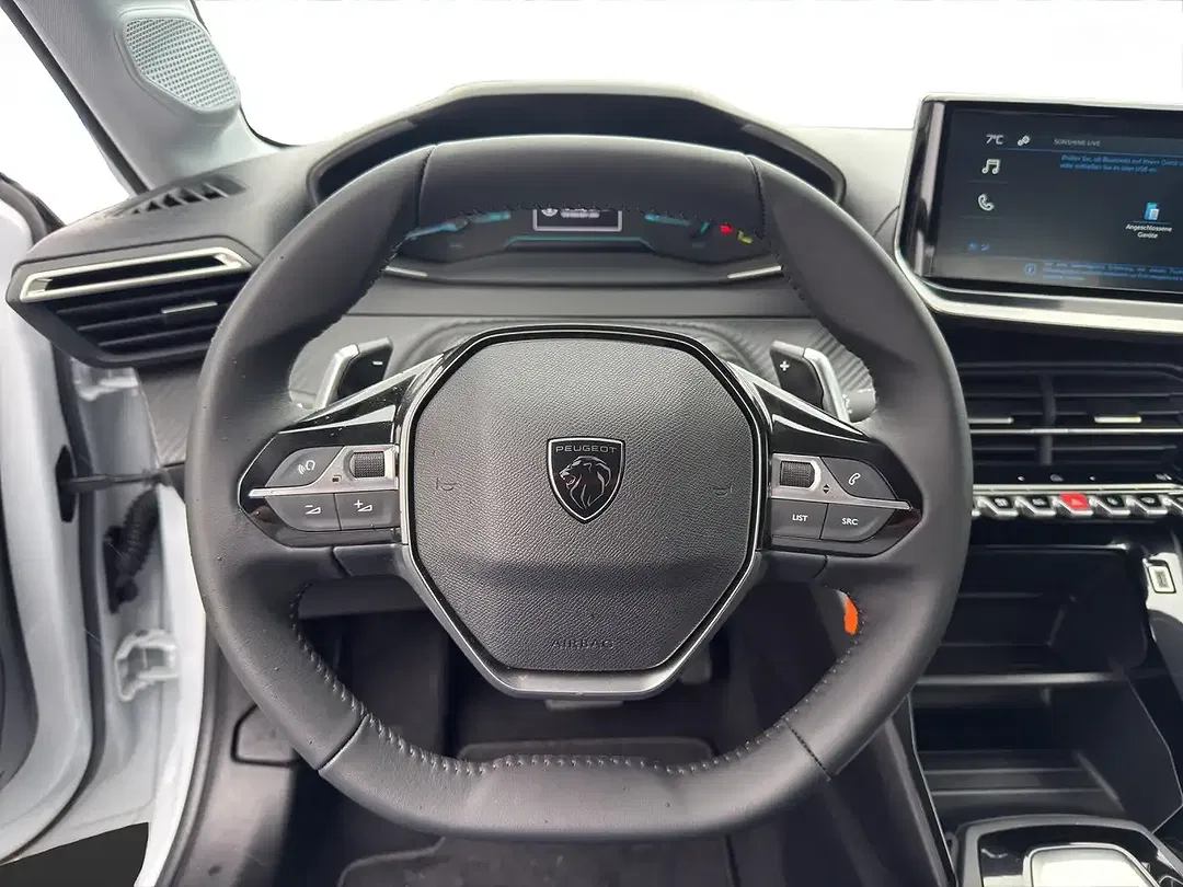 Peugeot 208 - Thumbnail 10