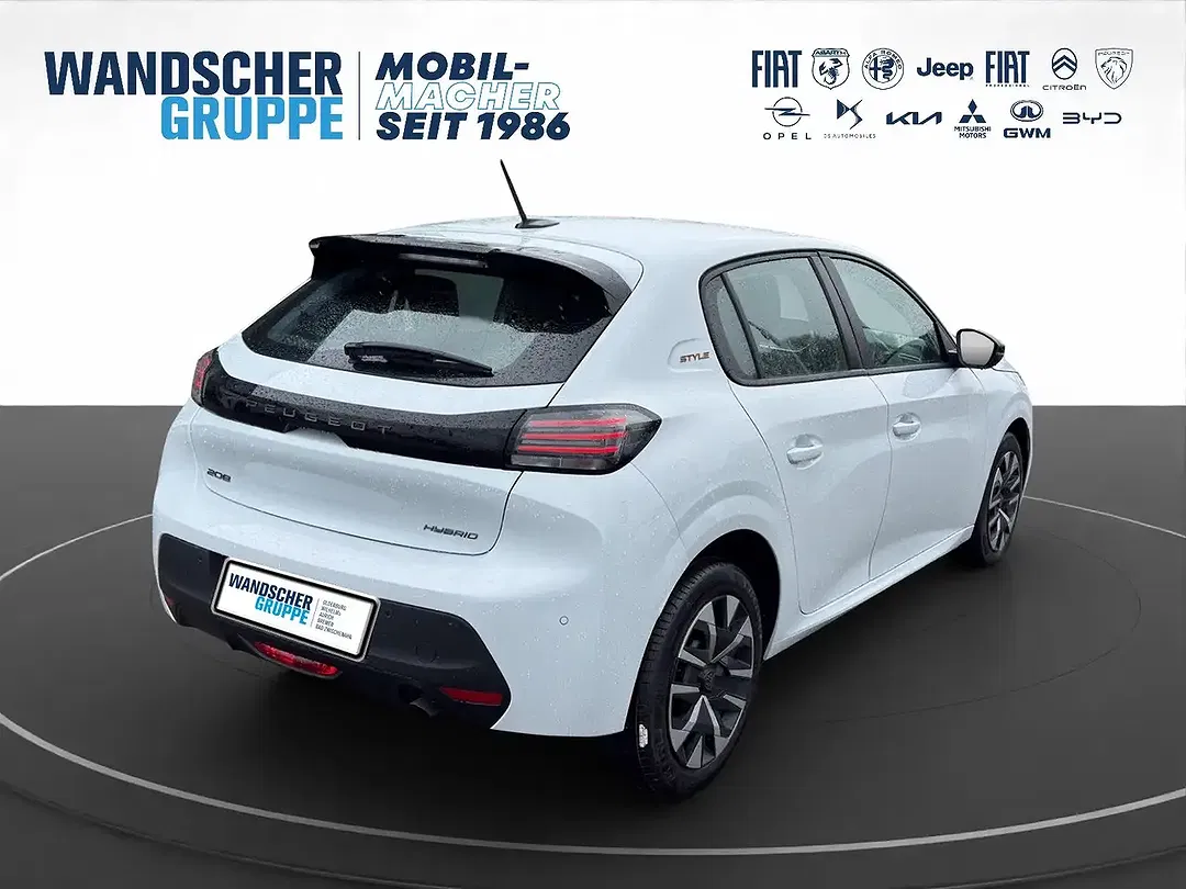 Peugeot 208 - Thumbnail 5