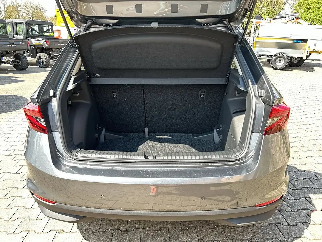 Skoda Fabia - Thumbnail 11