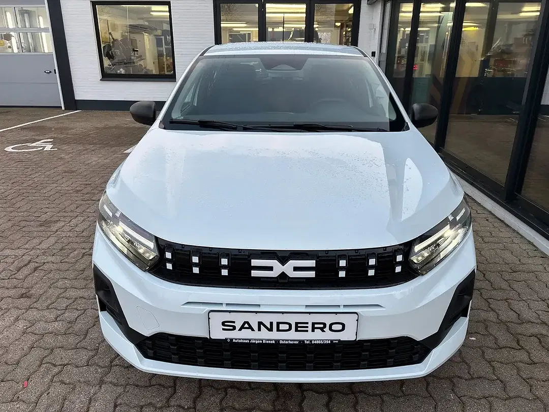 Dacia Sandero - Thumbnail 4
