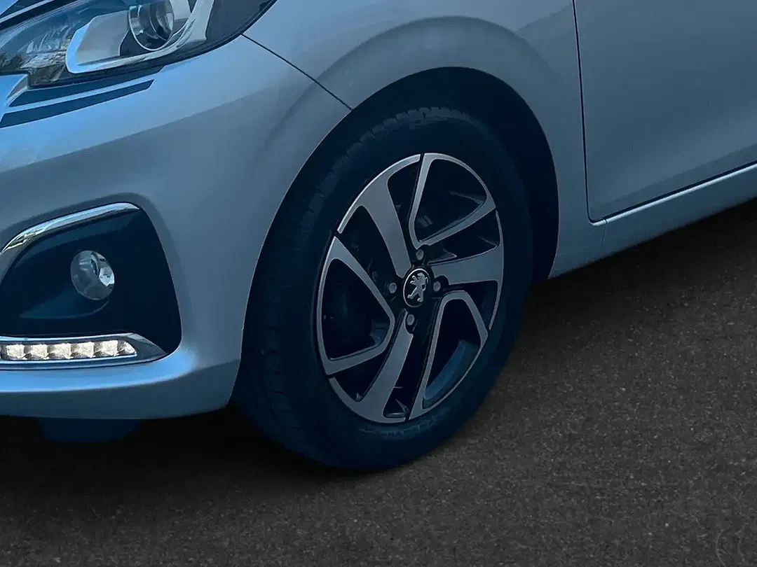 Peugeot 108 - Thumbnail 7