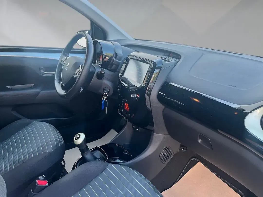 Peugeot 108 - Thumbnail 9