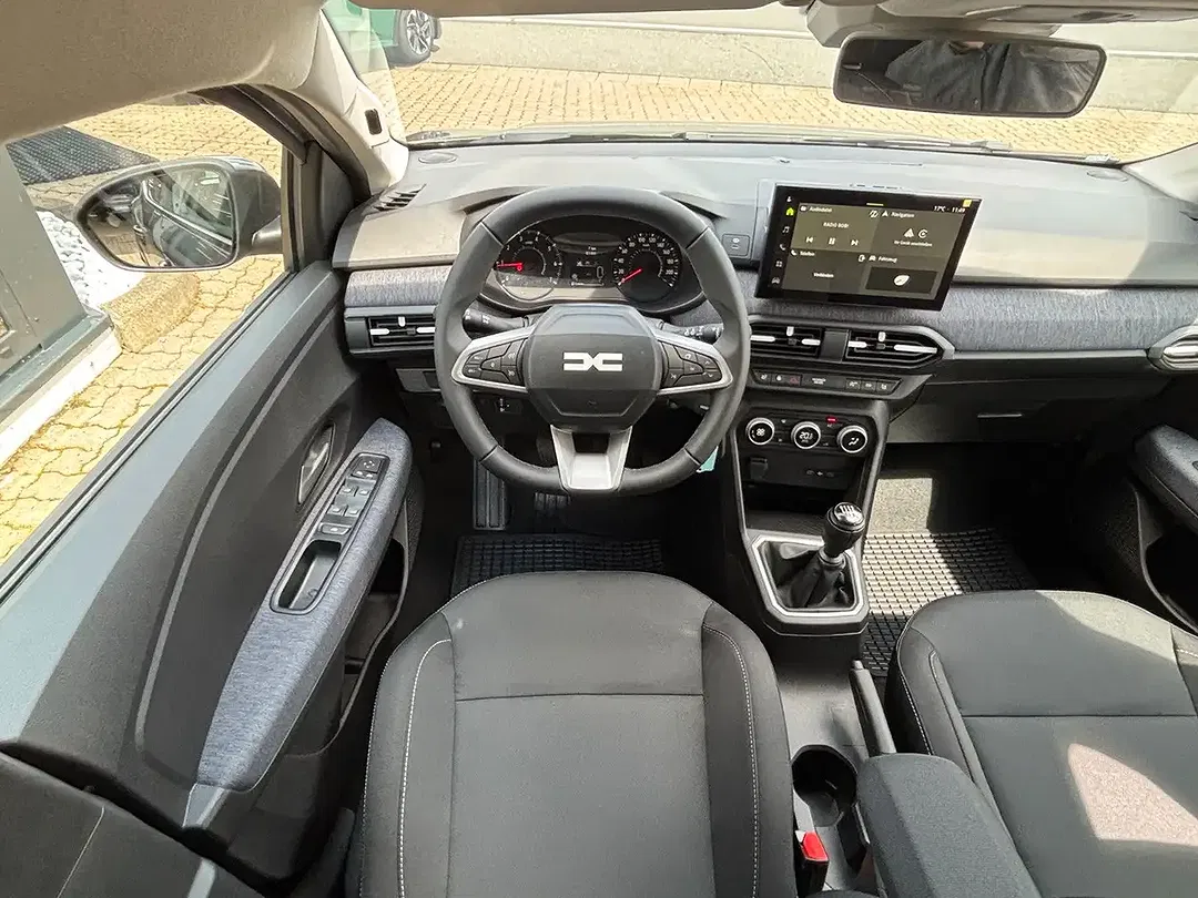 Dacia Sandero - Thumbnail 11