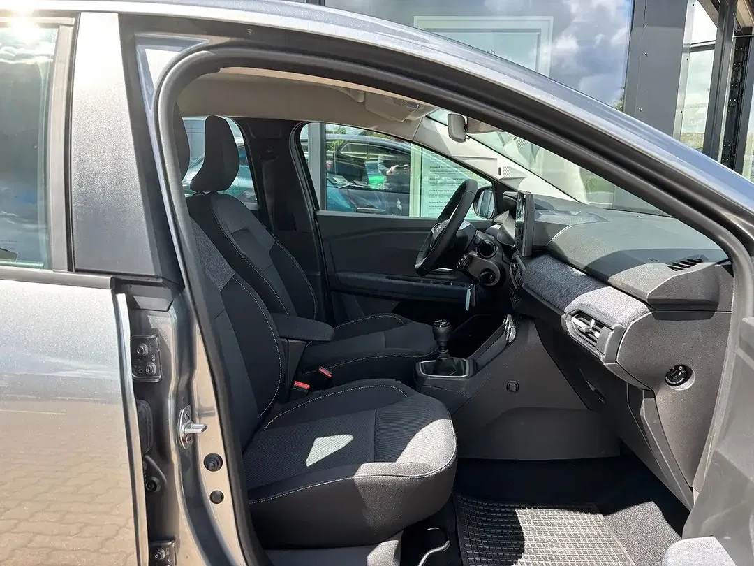 Dacia Sandero - Thumbnail 12