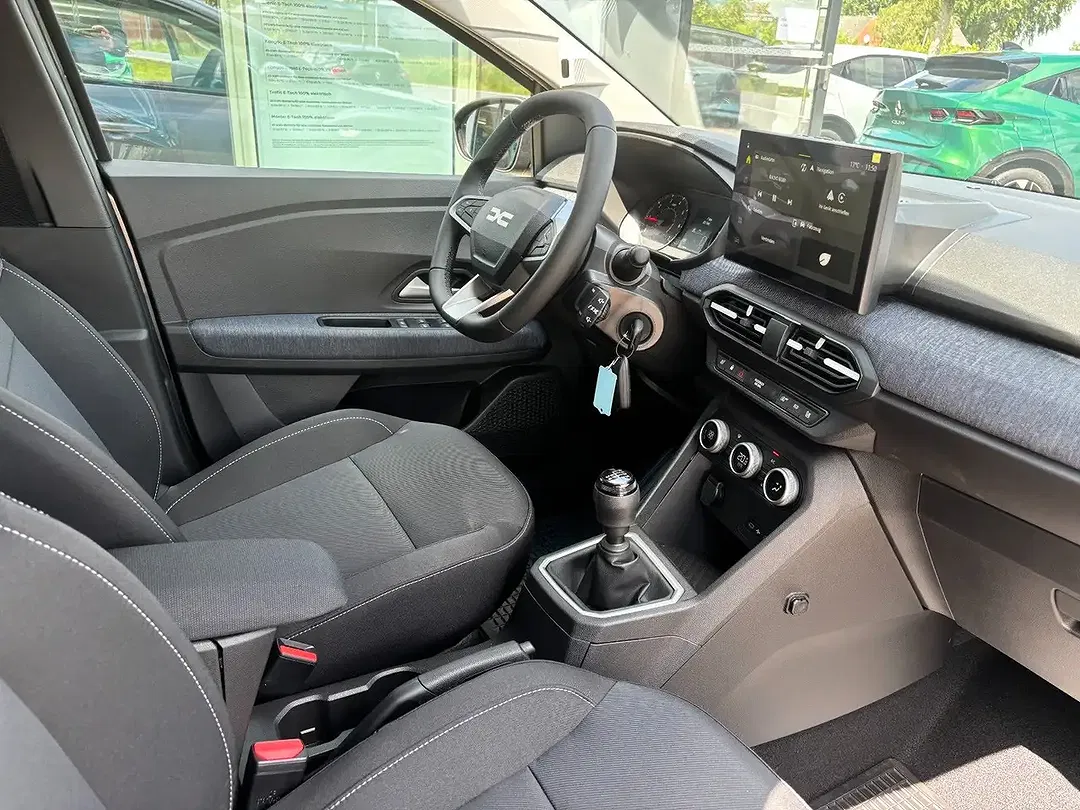 Dacia Sandero - Thumbnail 13
