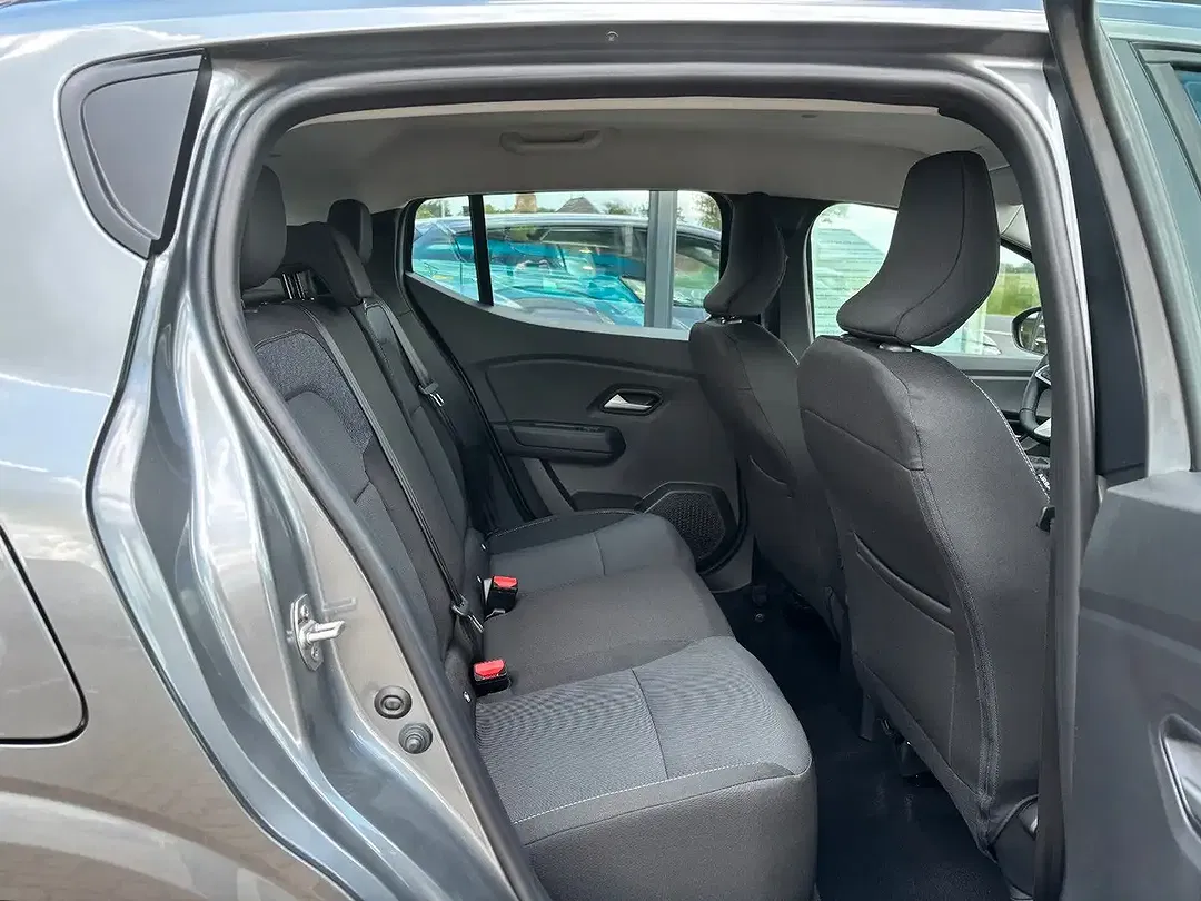 Dacia Sandero - Thumbnail 8