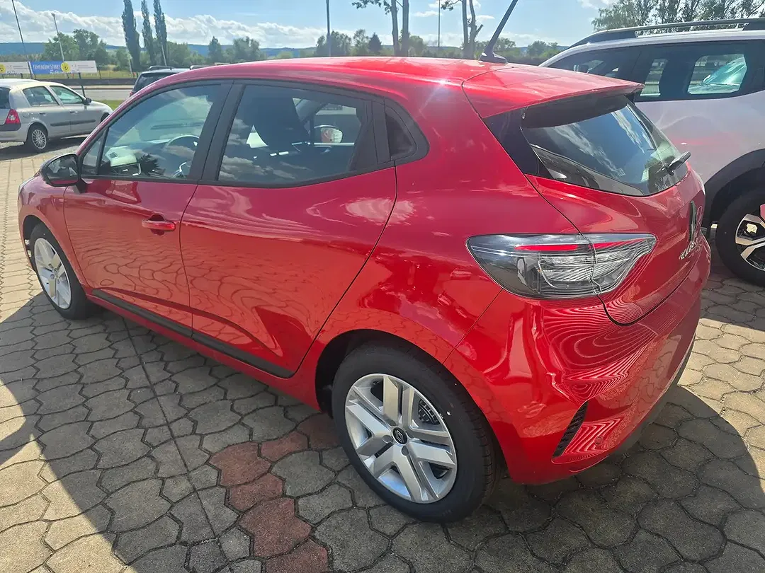 Renault Clio - Thumbnail 3