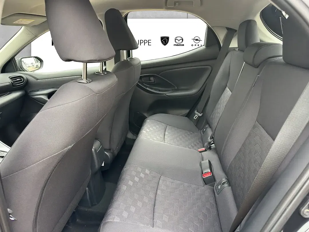Mazda 2 - Thumbnail 11