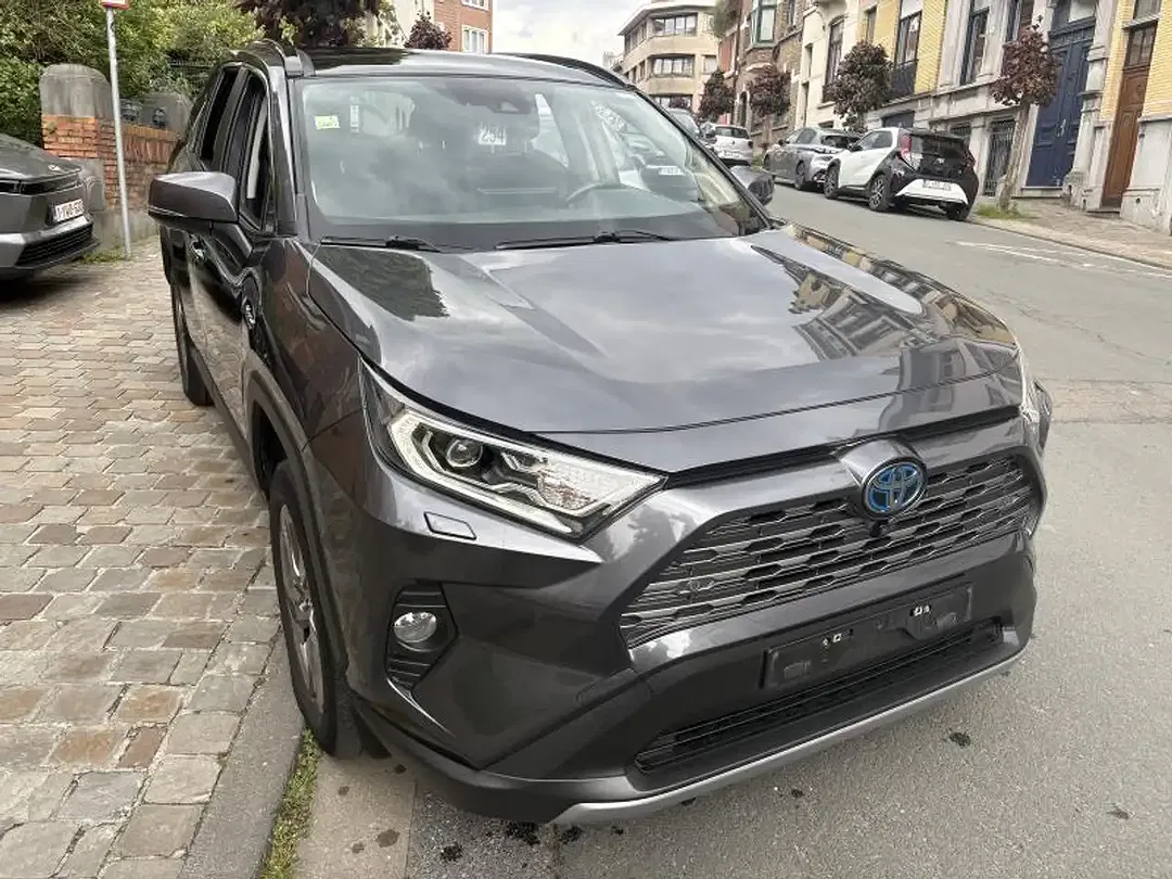 Toyota RAV 4 - Thumbnail 3