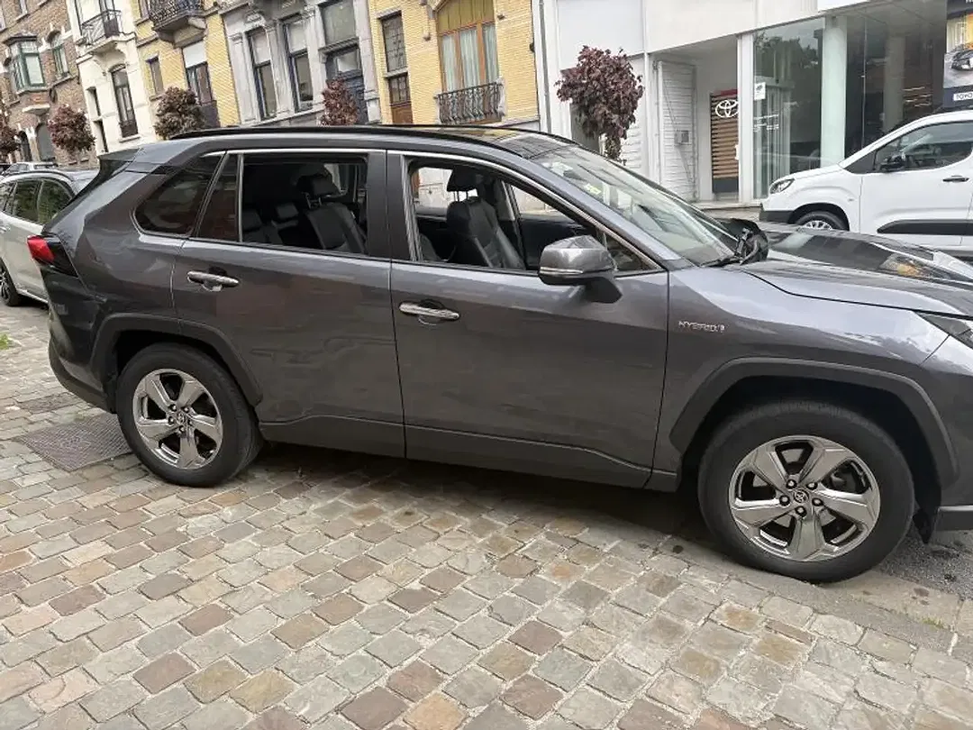 Toyota RAV 4 - Thumbnail 4