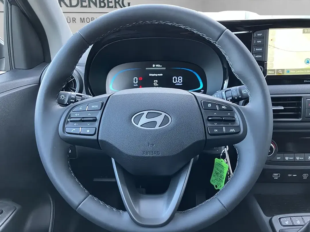 Hyundai i10 - Thumbnail 12