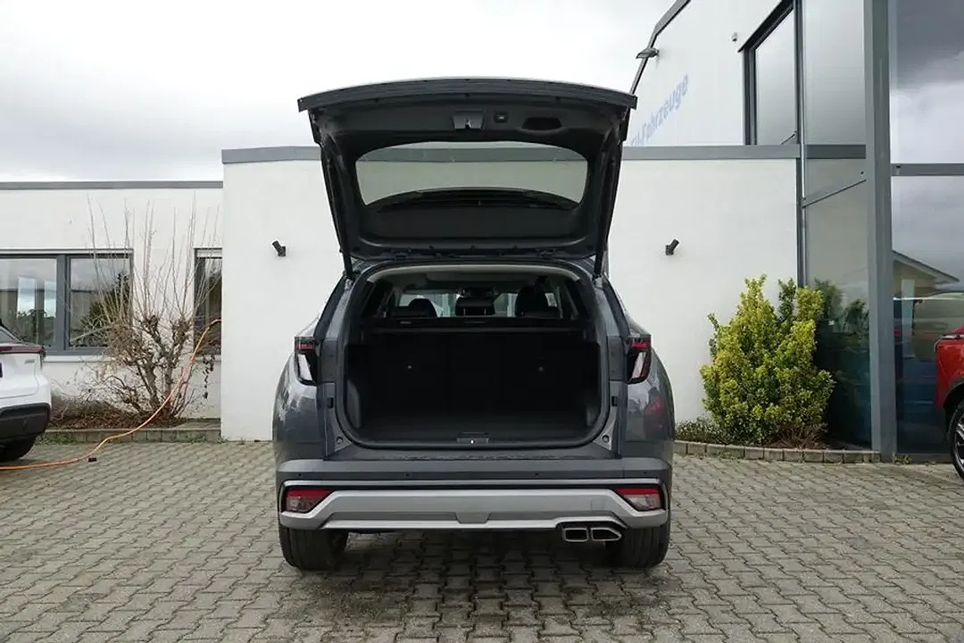 Hyundai TUCSON - Thumbnail 7