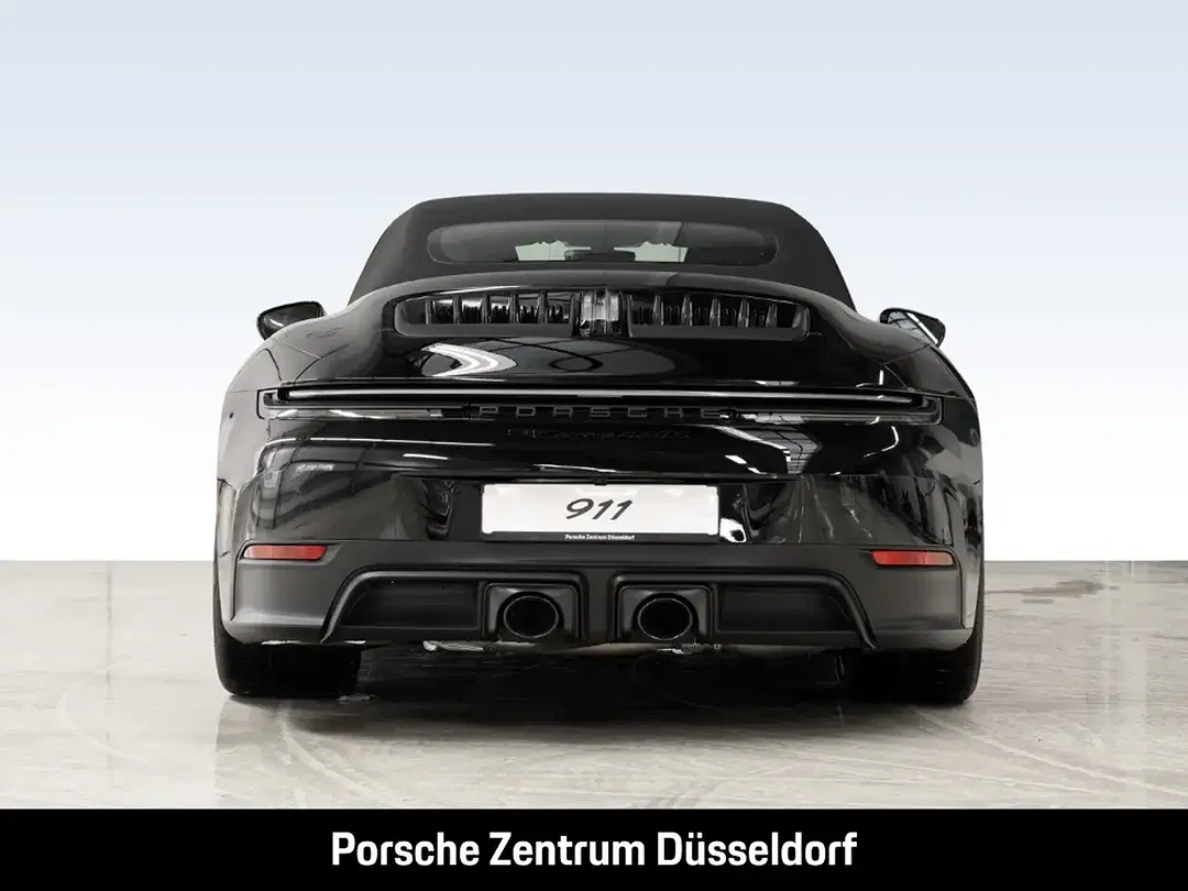 Porsche 992 - Thumbnail 5