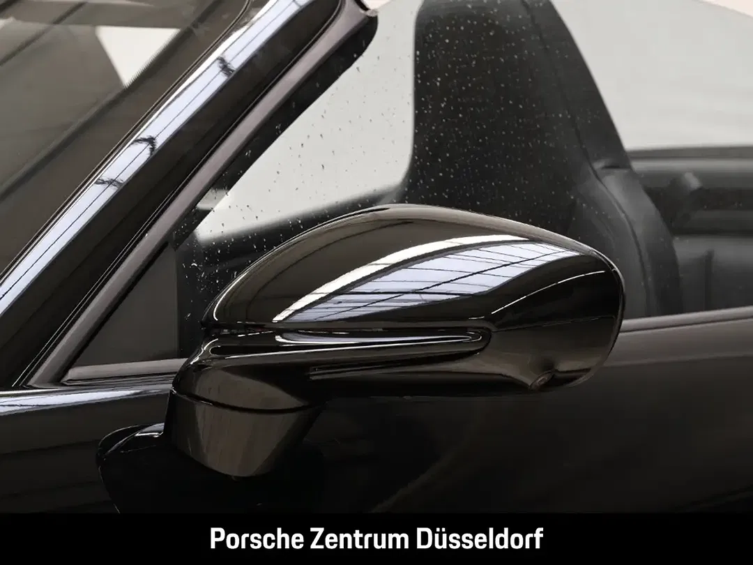 Porsche 992 - Thumbnail 8