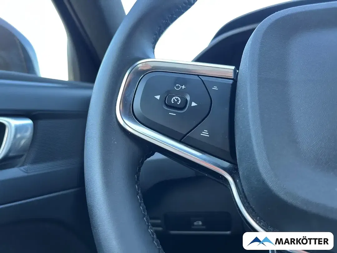 Volvo XC40 - Thumbnail 15