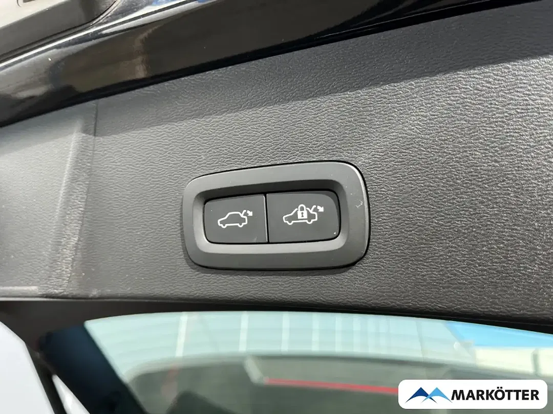 Volvo XC40 - Thumbnail 7