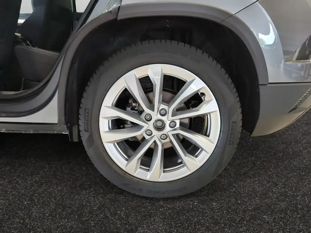 Skoda Karoq - Thumbnail 14