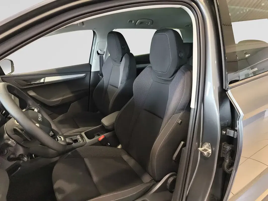 Skoda Karoq - Thumbnail 9