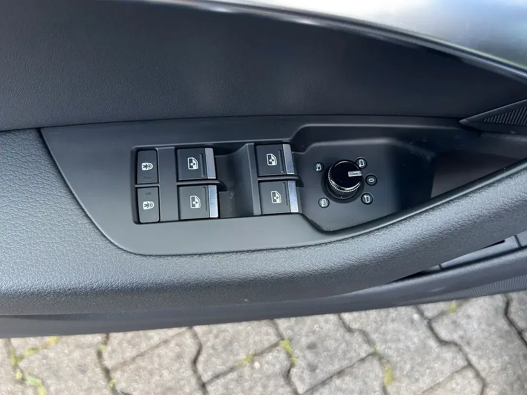 Audi A6 - Thumbnail 42