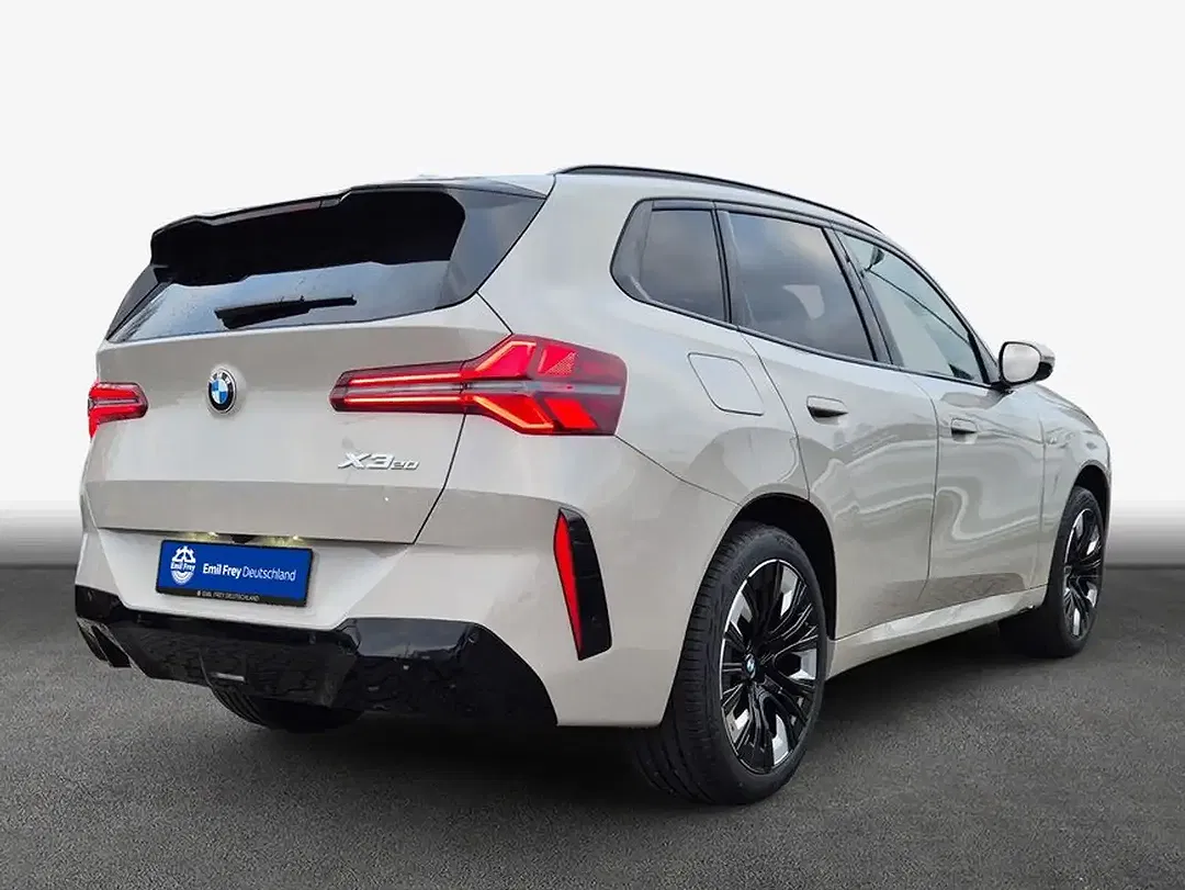 BMW X3 - Thumbnail 2