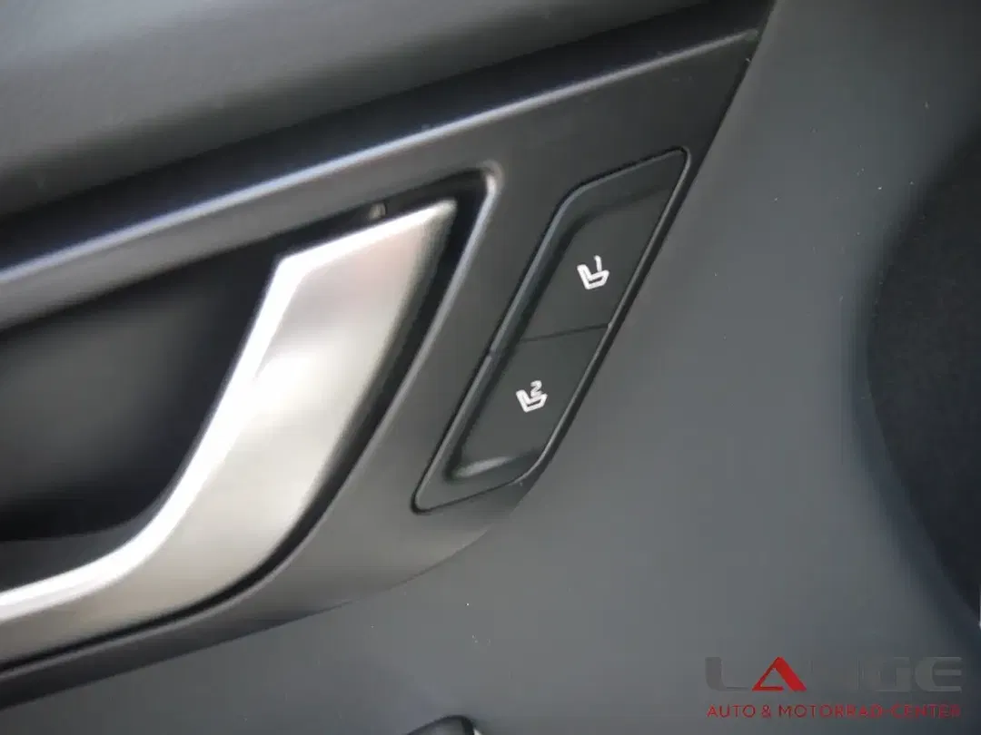 Kia EV6 - Thumbnail 14