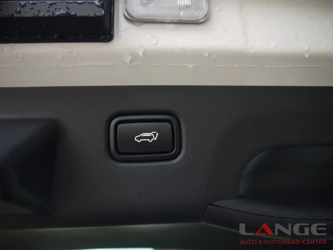 Kia EV6 - Thumbnail 7