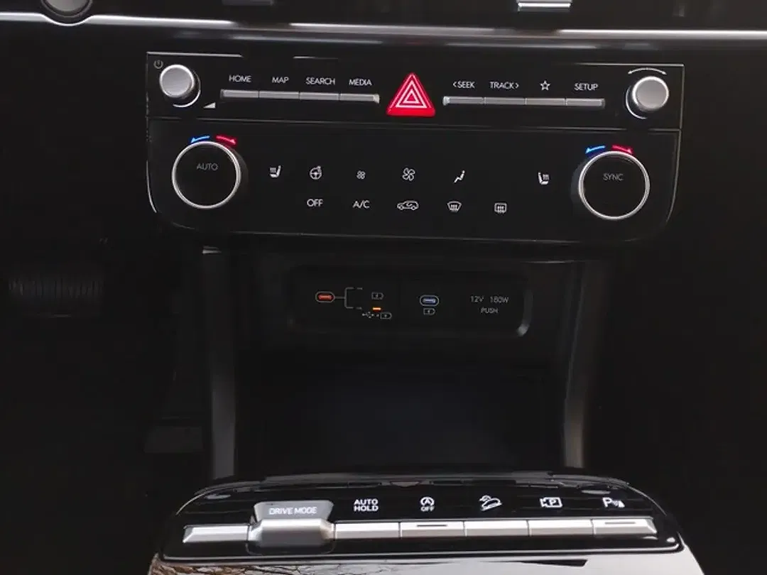 Hyundai TUCSON - Thumbnail 13