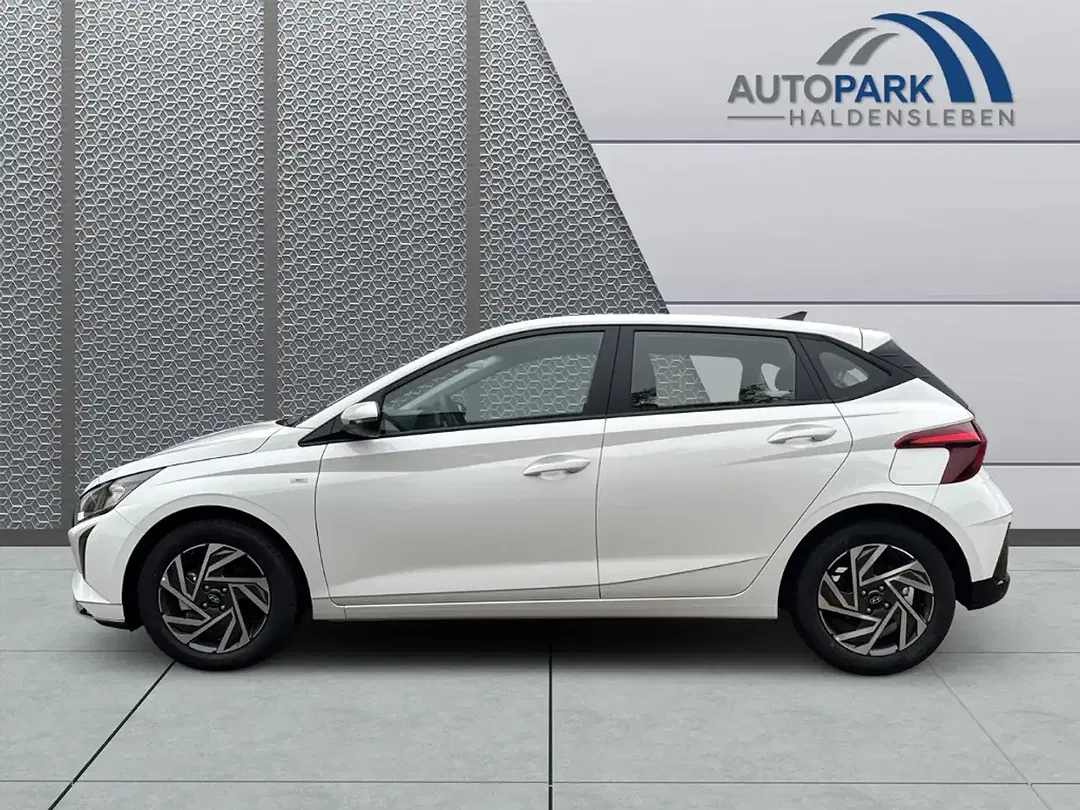Hyundai i20 - Thumbnail 2