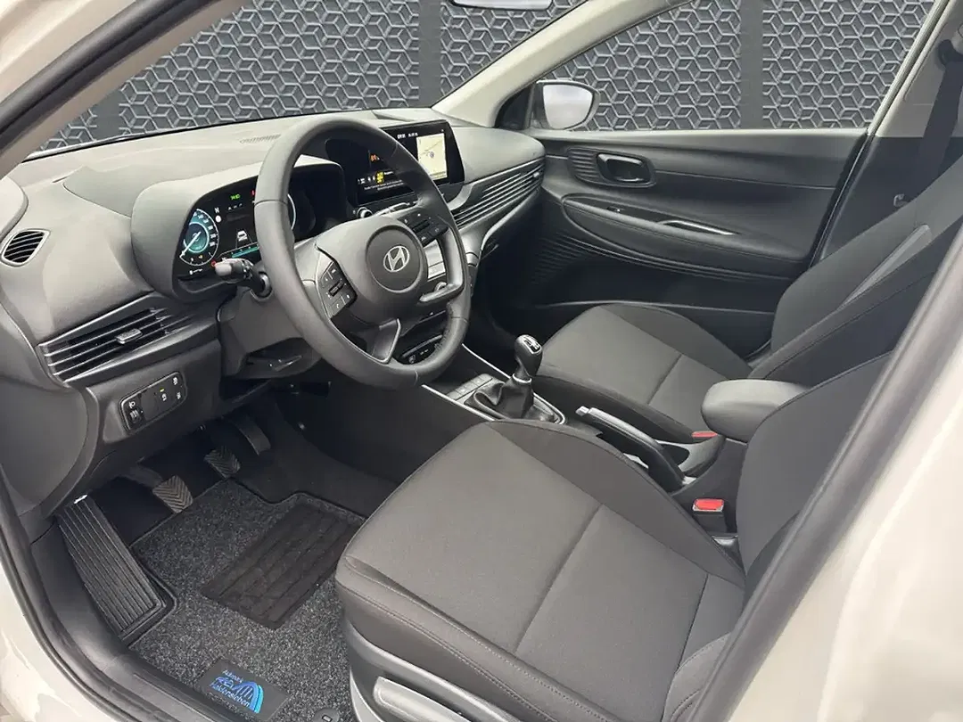 Hyundai i20 - Thumbnail 9