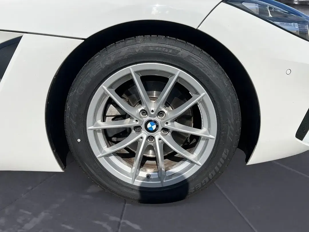 BMW Z4 - Thumbnail 11