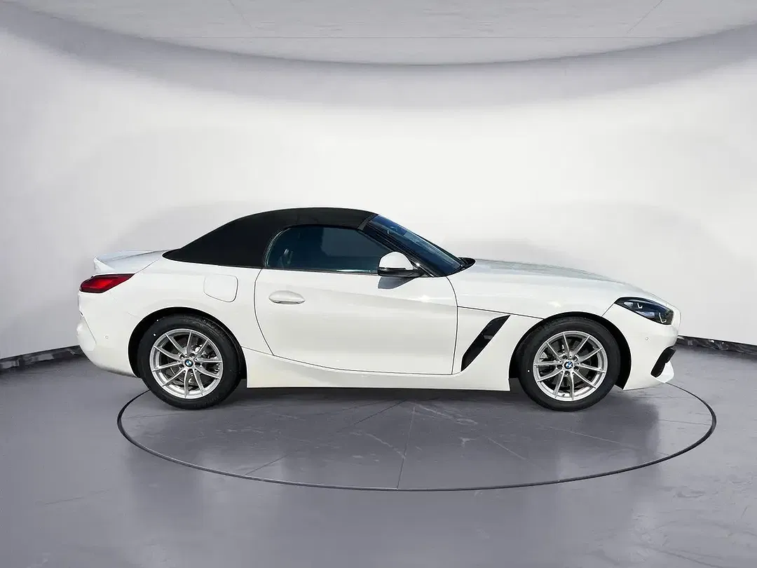 BMW Z4 - Thumbnail 5