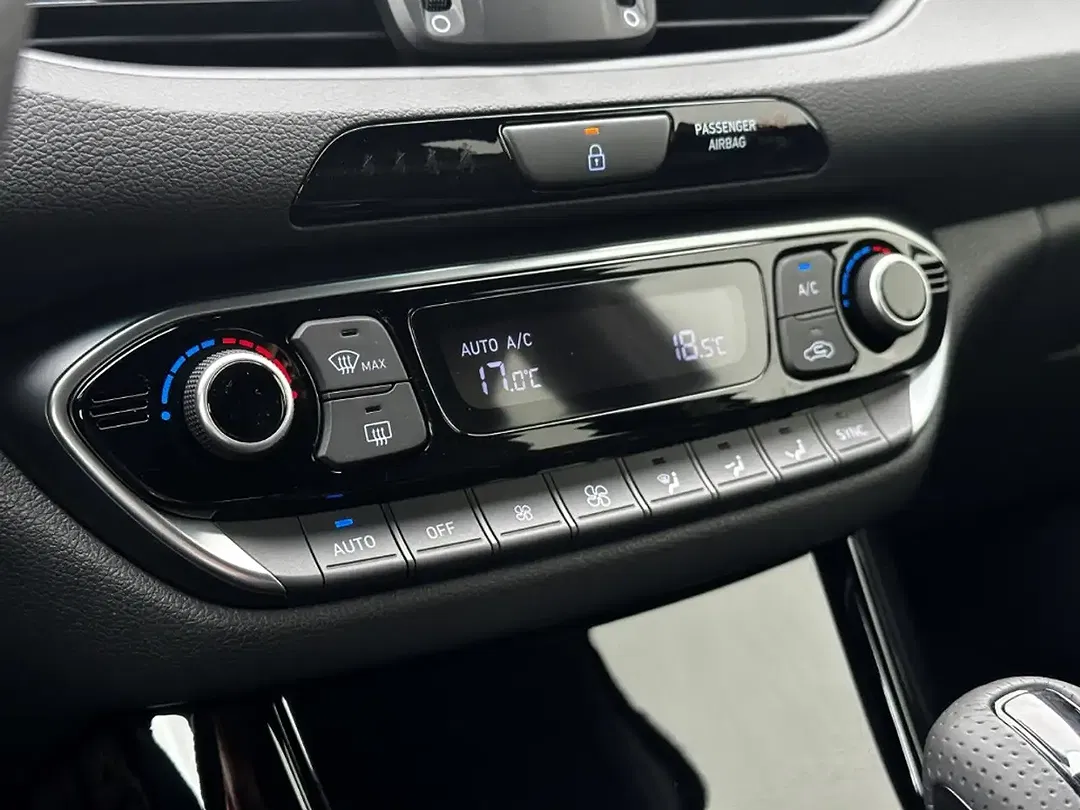 Hyundai i30 - Thumbnail 13