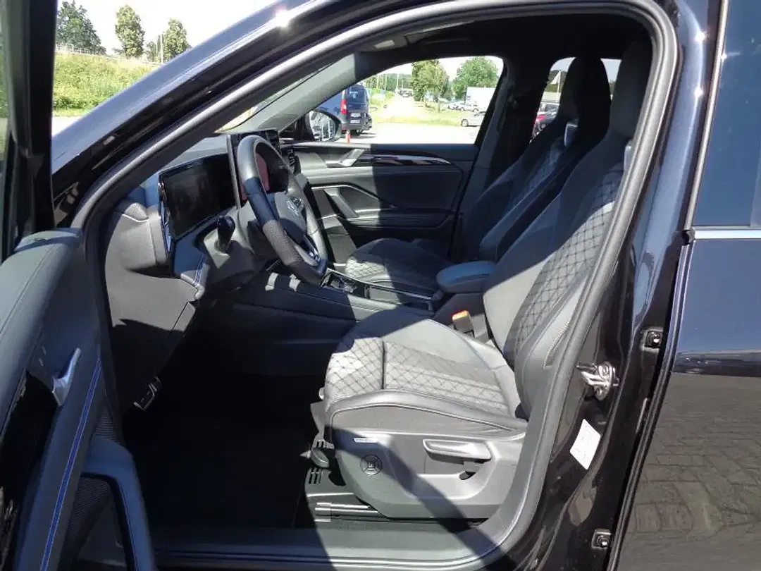 Volkswagen Tiguan - Thumbnail 8