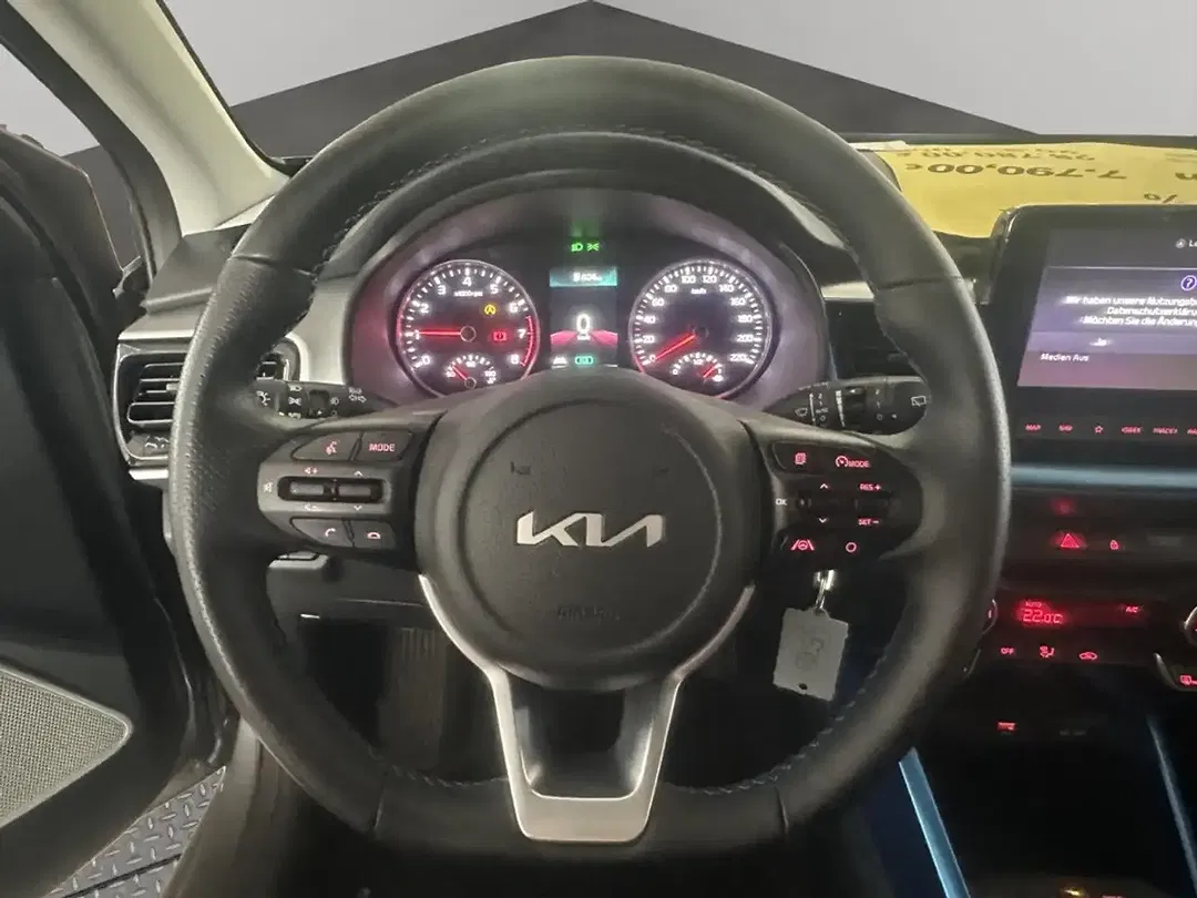 Kia Stonic - Thumbnail 10