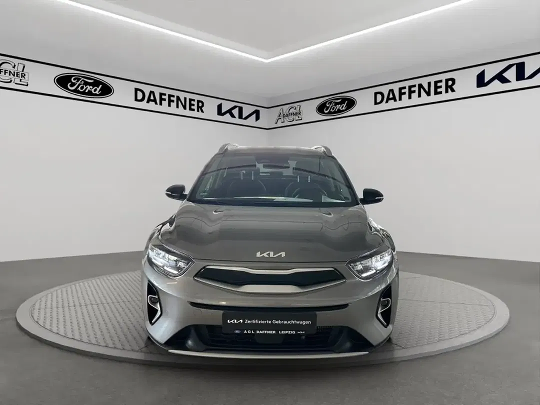 Kia Stonic - Thumbnail 2