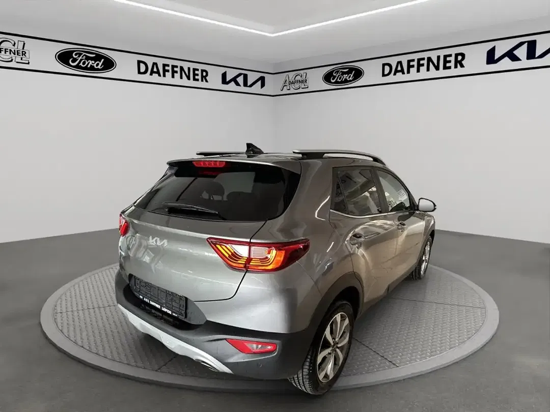 Kia Stonic - Thumbnail 6