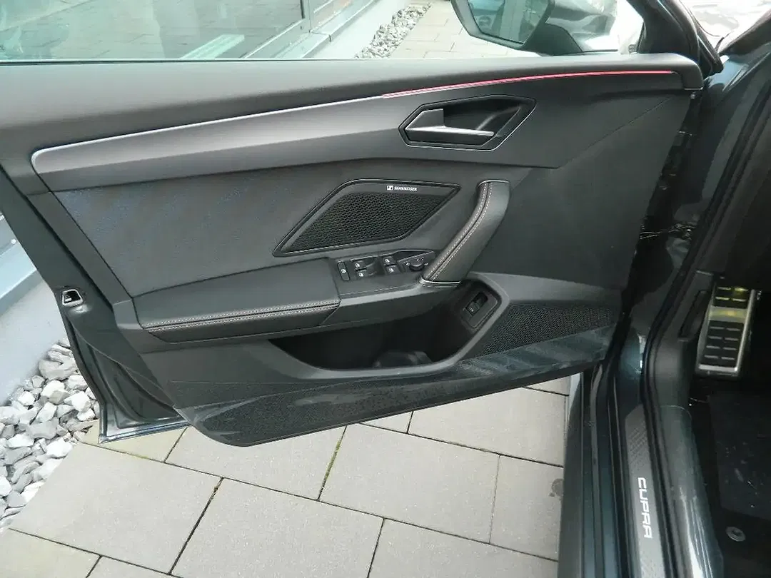 CUPRA Leon - Thumbnail 13