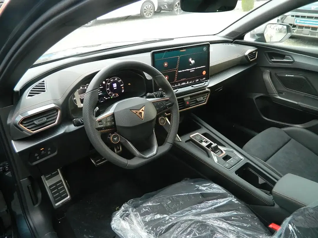 CUPRA Leon - Thumbnail 8