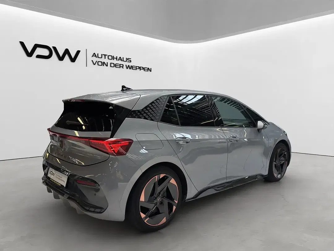 CUPRA Born - Thumbnail 8