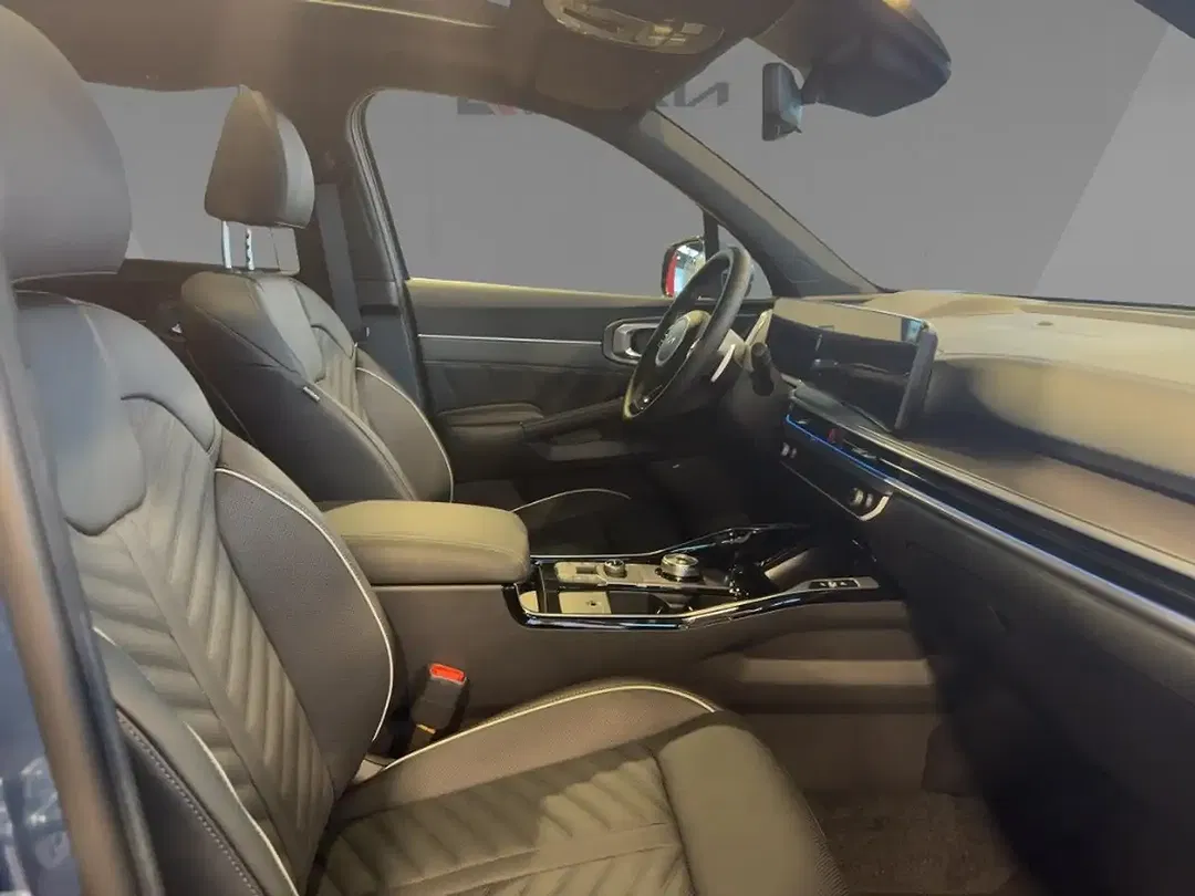Kia Sorento - Thumbnail 9