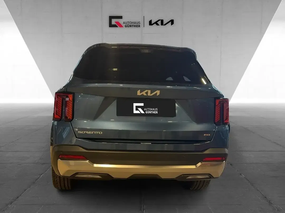 Kia Sorento - Thumbnail 2