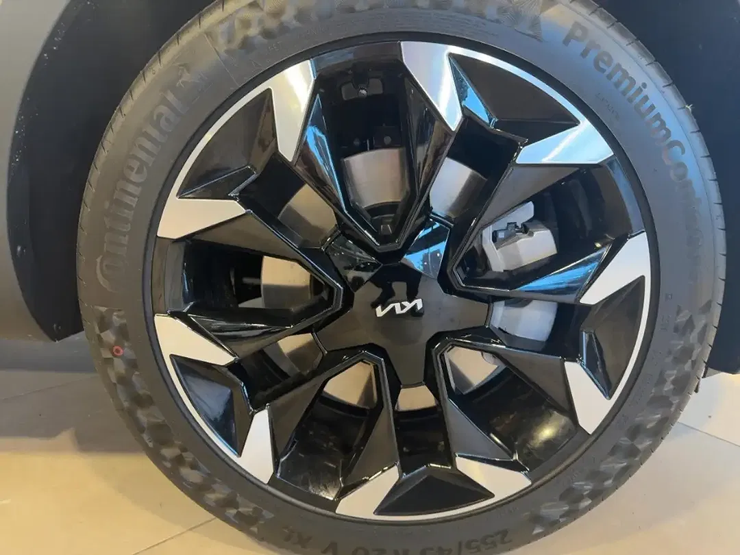 Kia Sorento - Thumbnail 6