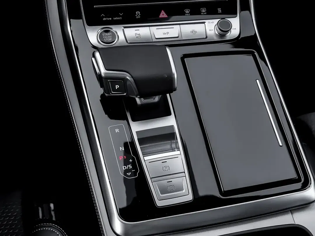 Audi Q7 - Thumbnail 10