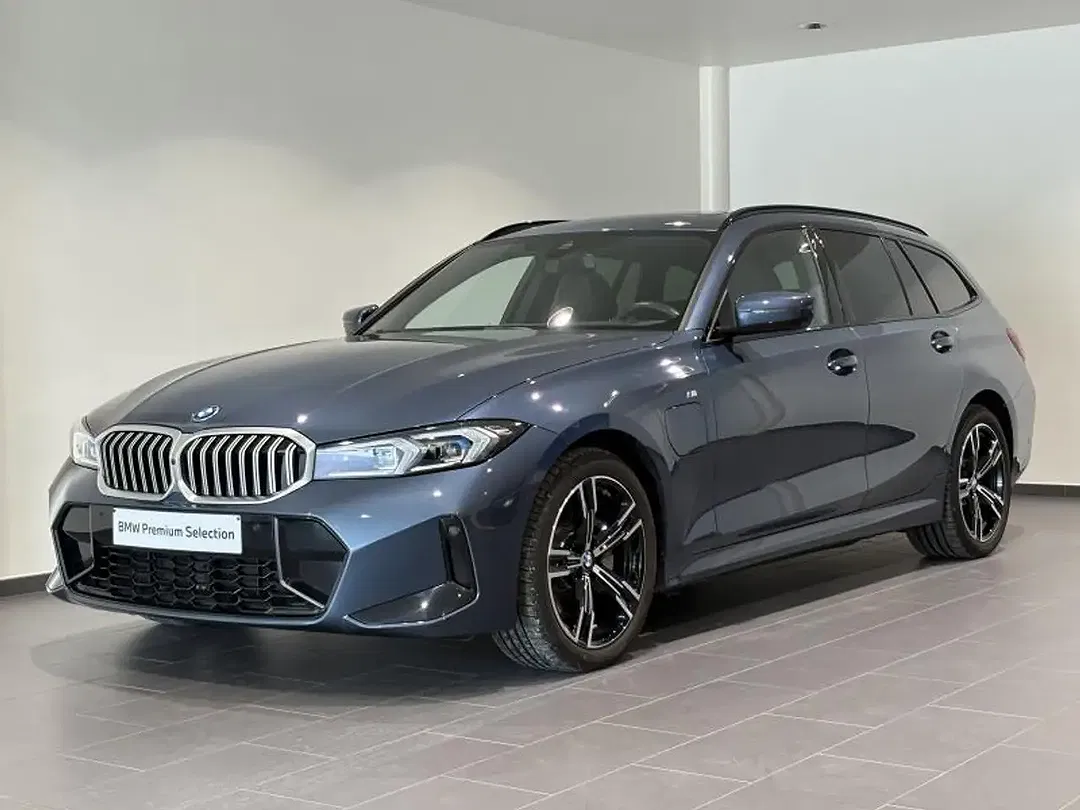 BMW 330 - Thumbnail 1