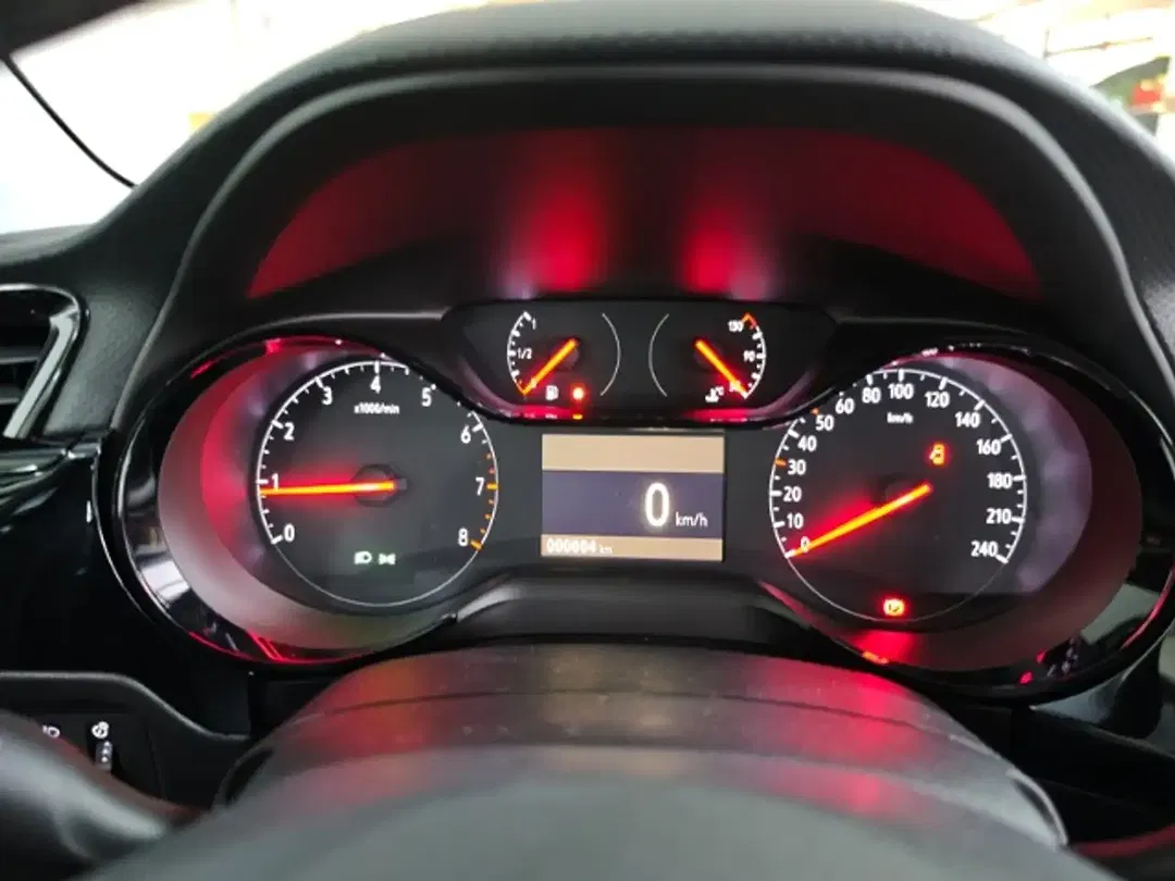 Opel Corsa - Thumbnail 3