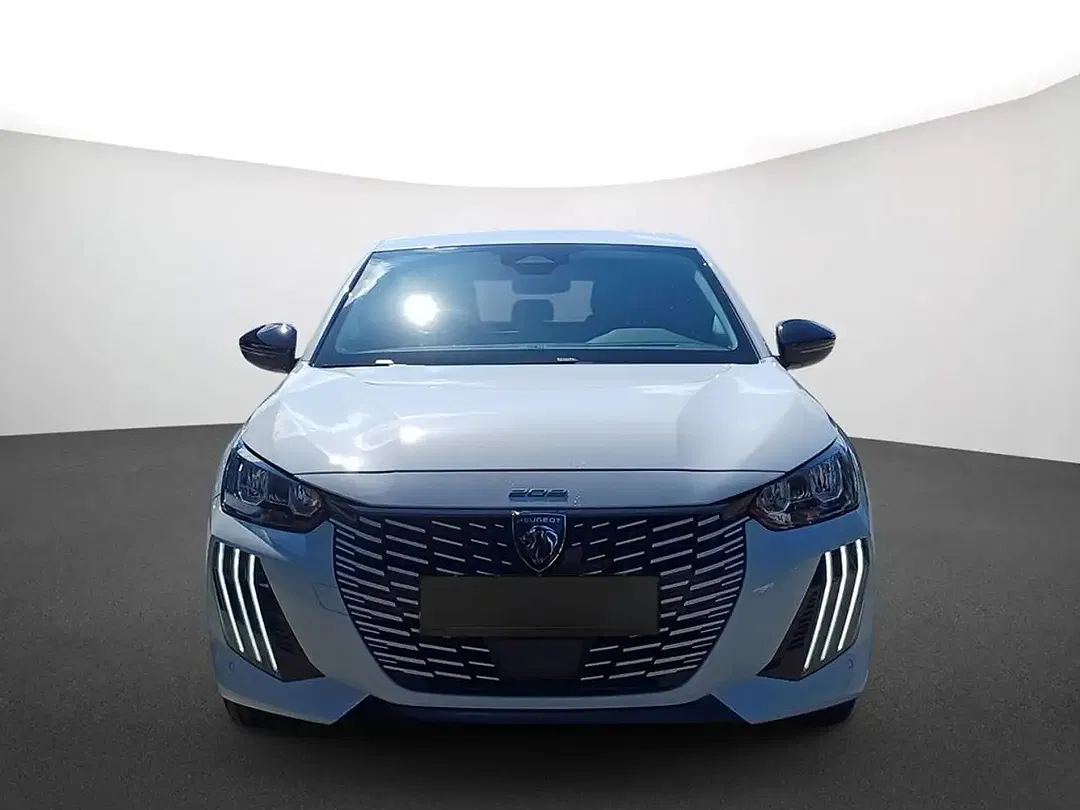 Peugeot 208 - Thumbnail 1