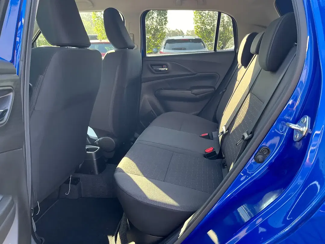 Suzuki Swift - Thumbnail 5