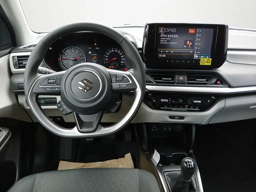 Suzuki Swift - Thumbnail 11