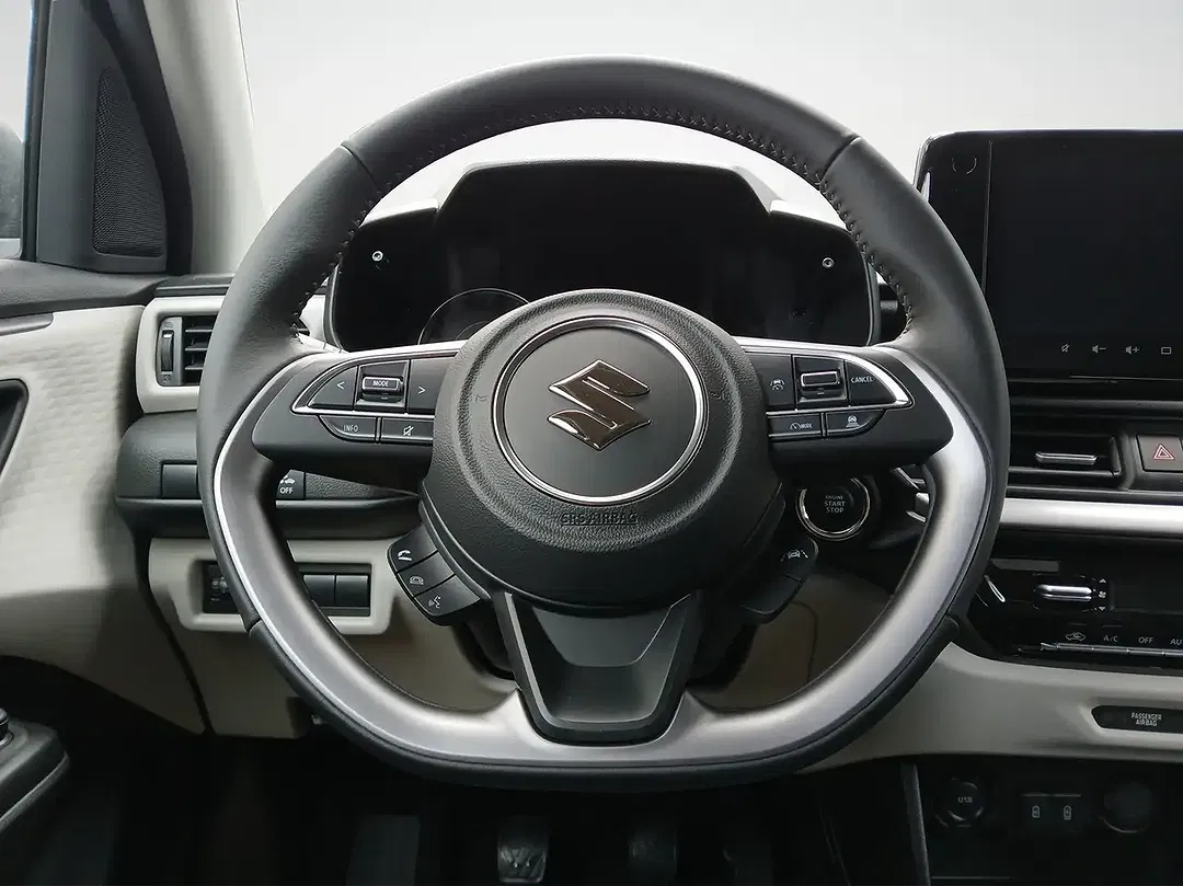 Suzuki Swift - Thumbnail 12