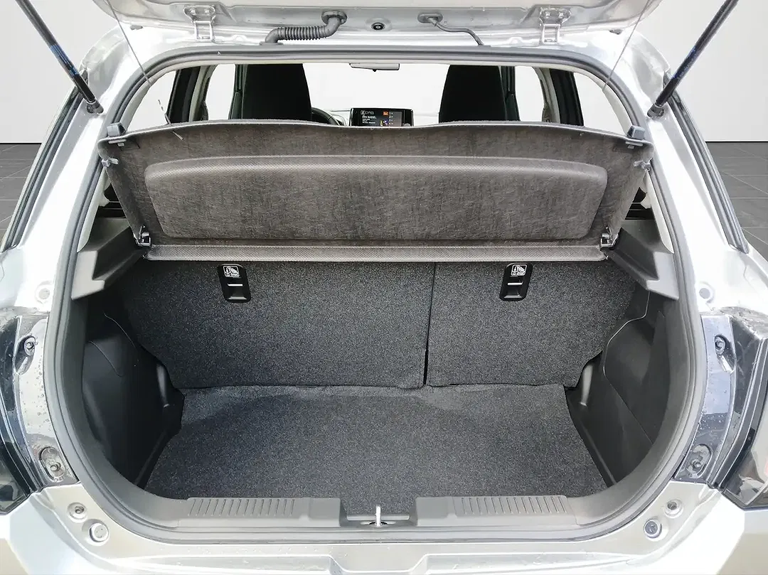Suzuki Swift - Thumbnail 15